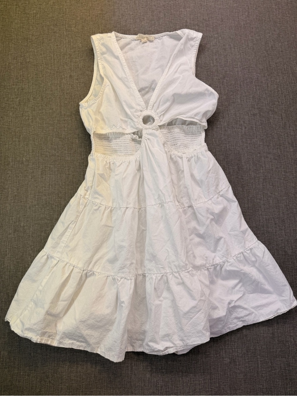 Derek Heart White Sleeveless Tiered Dress with Ring Detail Small